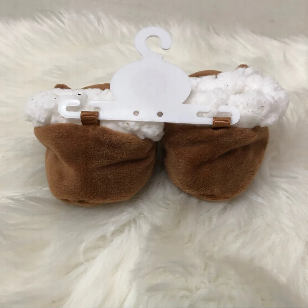 NWT RUDOLPH The Red Nosed Reindeer slippers Sz 0-6 Months